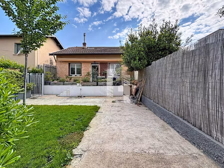 maison 4 pieces 100m2 terrain 200 m2 - 69100 villeurbanne
