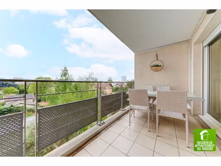 t4 bron centre - 86 m2 étage élevé