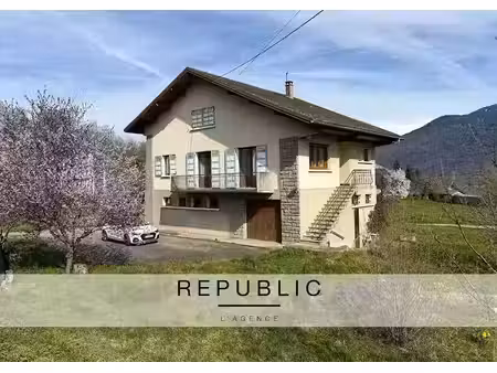 vente maison 6 pièces 131 m² à tournon (73460)  291 000 €