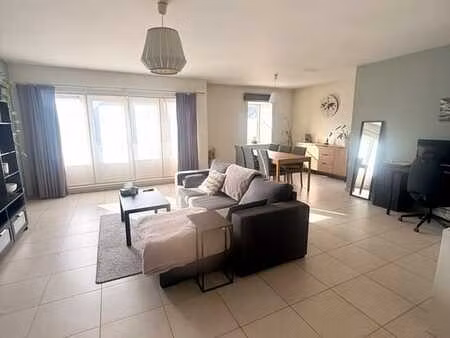 spacieux appartement de 100m² idéalement situé au calme