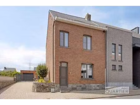 maison 3 faç. (4 ch.) avec jardin et garage