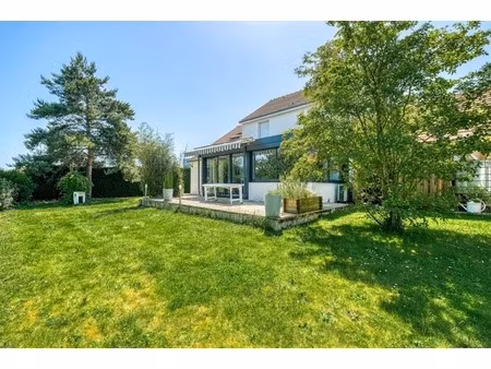 christophe michaudelle – capifrance - vous propose à juilly : maison - 7 pièces - 175 m² -