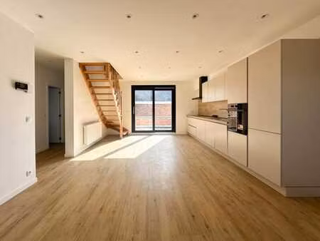 superbe duplex 3 chambres en plein cœur de nivelles