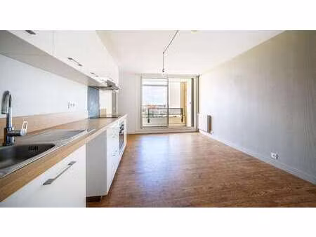 location appartement 3 pièces à nantes pont du cens - petit port (44000) : à louer 3 pièce