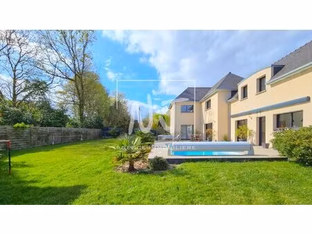 maison bouchemaine récente spacieuse et confortable avec grand jardin