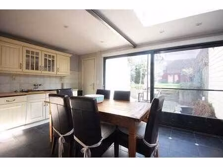 spacieuse maison familiale avec 5 chambres et jardin enso...