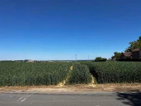 terrain de 10 ares 58 ca avec vue sur la campagne