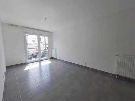 location appartement 2 pièces à la chapelle-sur-erdre (44240) : à louer 2 pièces / 43m² la