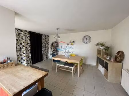 location maison à casson (44390) : à louer / 92m² casson