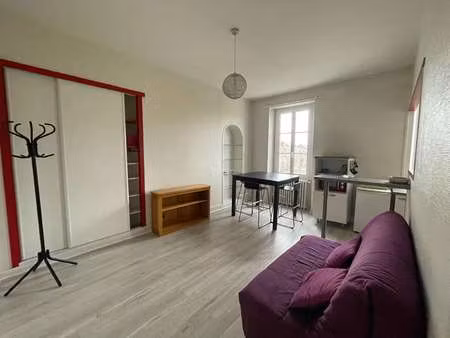 location appartement 2 pièces meublé à angers (49000) : à louer 2 pièces meublé / 49m² ang