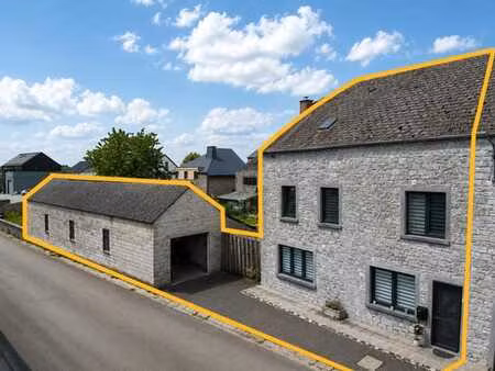 maison 3 façades  en pierre du pays  4 chambres!