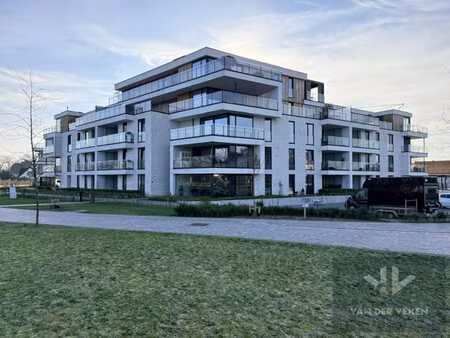 uniek gemeubeld 3 slaapkamer appartement!