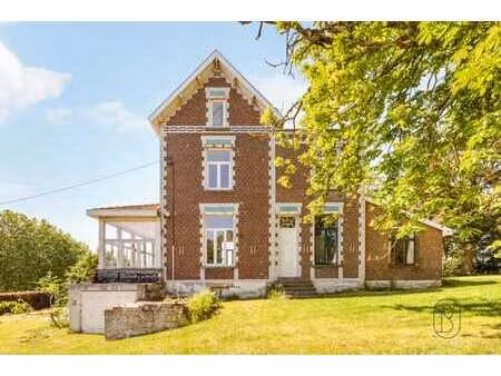 magnifique maison de caractère avec une superbe vue!