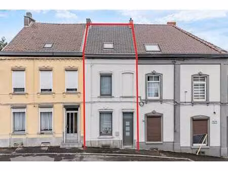 2 façades en super état 3 chambres