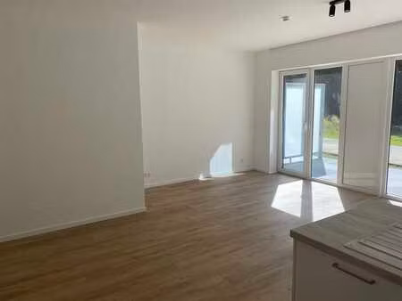 appartement 1 ch. avec terrasse à mons libre 1er aout 2026