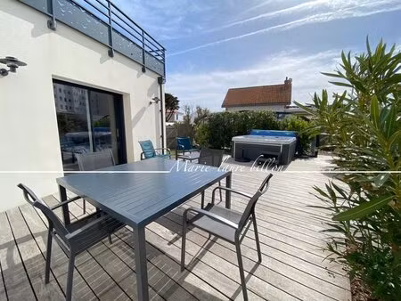 maison à vendre 8 pièces saint gilles croix de vie (85)- ensemble immobilier de 2 maisons.