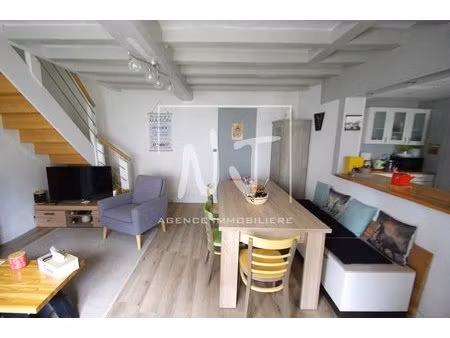 maison montreuil juigne