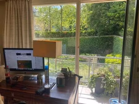 bel appartement 1 chambre + terrasse dans belle seniorie (lo