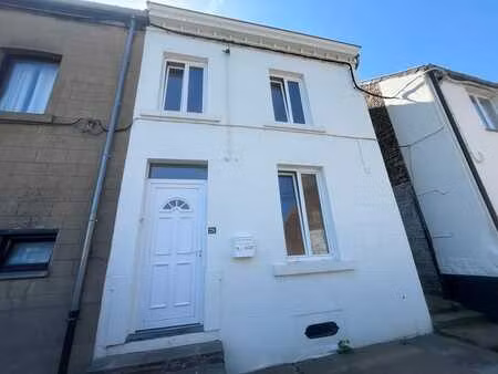 maison lumineuse 2 chambres avec jardin