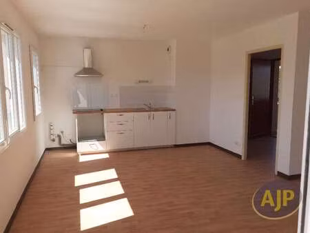 location appartement 3 pièces à montreuil-sur-ille (35440) : à louer 3 pièces / 67m² montr