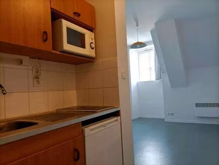 location appartement t1 meublé à vannes centre ville (56000) : à louer t1 meublé / 18m² va