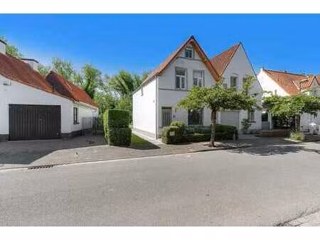 charmante maison semi-ouverte idéalement située près de l'oo