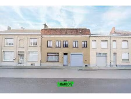 maison prête à emménager avec 6 chambres et un garage intég…