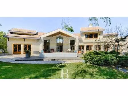 villa avec piscine et jardin la maxe (57)