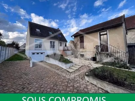 vente maison 8 pièces 140 m² combs-la-ville (77380)