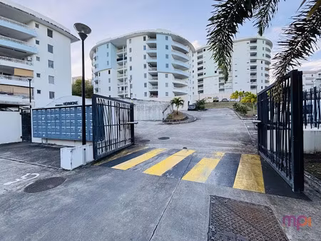vente appartement 2 pièces 57 m² à fort de france (97200)  153 000 €