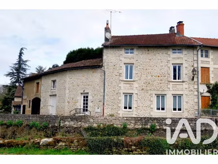 maison à valdivienne (86300)