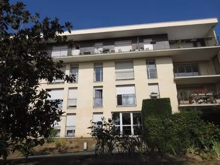 appartement de luxe 3 chambres en location à chatou  france