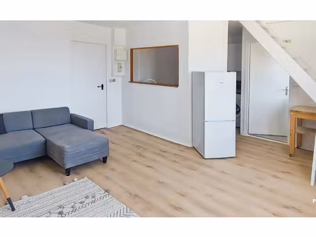 location appartement  m² t-0 à pont-sainte-maxence  590 €