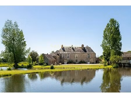 (14) bayeux - manoir xii-ème 500 m² - dependances 1000m² - 4 ha - paris 2h30