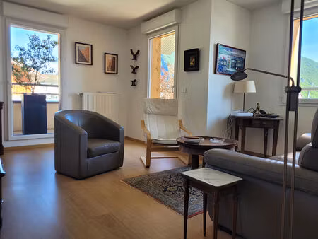 faverges. appartement 4 pieces avec garage