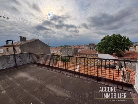 béziers !! studio avec belle terrasse centre ville