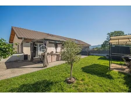 au calme  maison récente avec 4 chambres