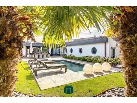 villa d’exception avec espace wellness et appartement indépe