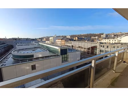 location appartement  m² t-3 à le havre  750 €