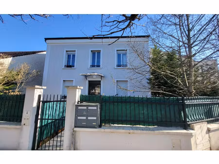 location appartement  61.13 m² t-2 à pontcarré  780 €
