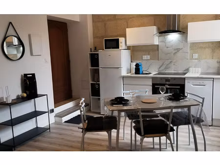 location appartement  m² t-1 à remoulins  640 €