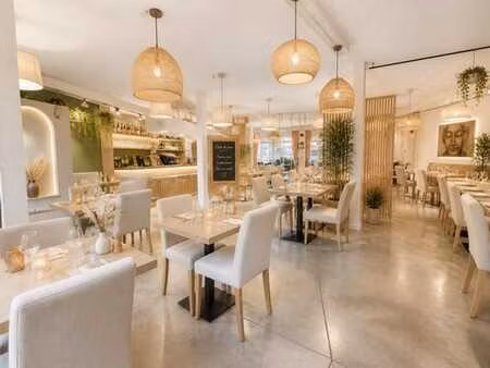 superbe restaurant à remettre fdc