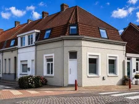 maison 2 chambres  bien entretenue  située à mouscron