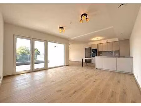 penthouse (3ch+sdd+ sdb)  terrasse  cave  parking + carport