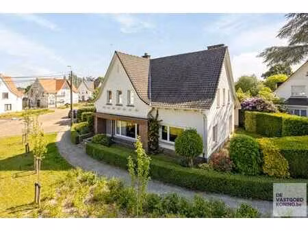 characterful home in a prime location in aarschot