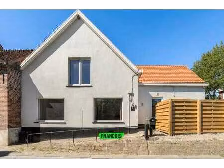 maison familiale charmante et abordable à sint-goriks-ouden…