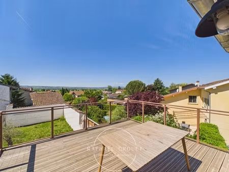 moidieu-detourbe (38) - appartement t3 renove – terrasse panoramique – garage double – cen