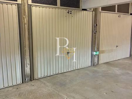 garage - 13 m2 21 rue meyerbeer nice 06000