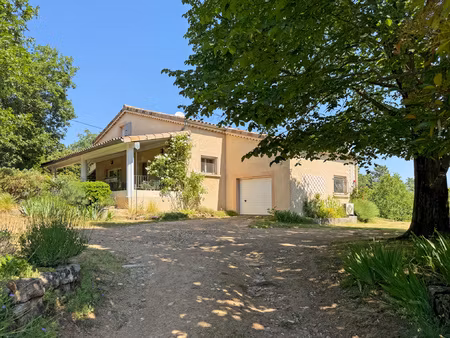 belle maison familiale avec piscine terrain arboré 1 730 m2