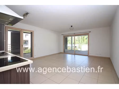 vente appartement 3 pièces 68 m² divonne-les-bains (01220)
